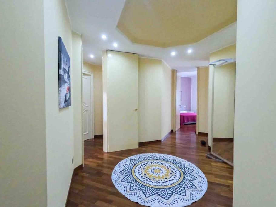 Appartamento Grazioso Con Parcheggio Privato Placência Exterior foto