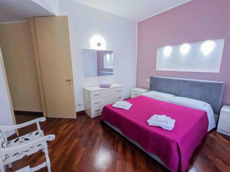 Appartamento Grazioso Con Parcheggio Privato Placência Exterior foto