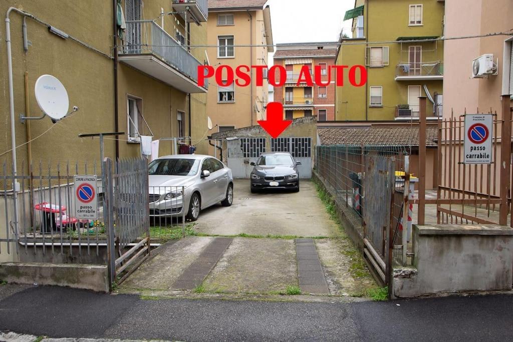 Appartamento Grazioso Con Parcheggio Privato Placência Exterior foto